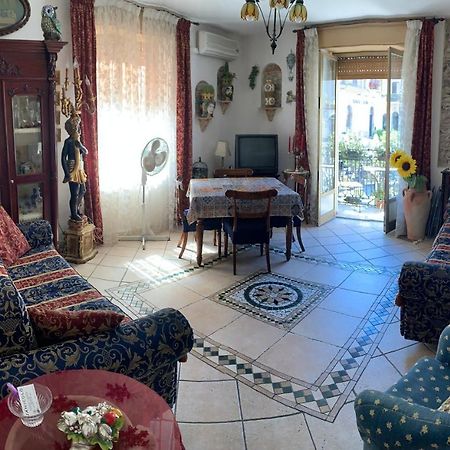 Apartamento Casa Antica Savoia Taormina Exterior foto